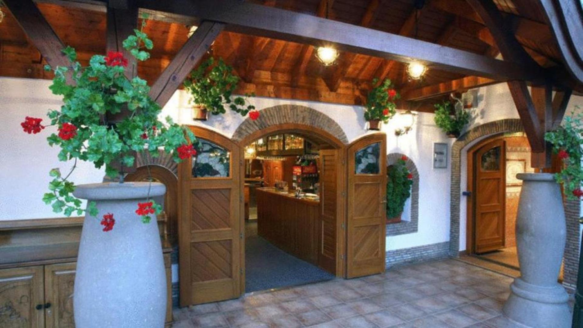 Kulacs Csarda Panzio Erlau Exterior foto